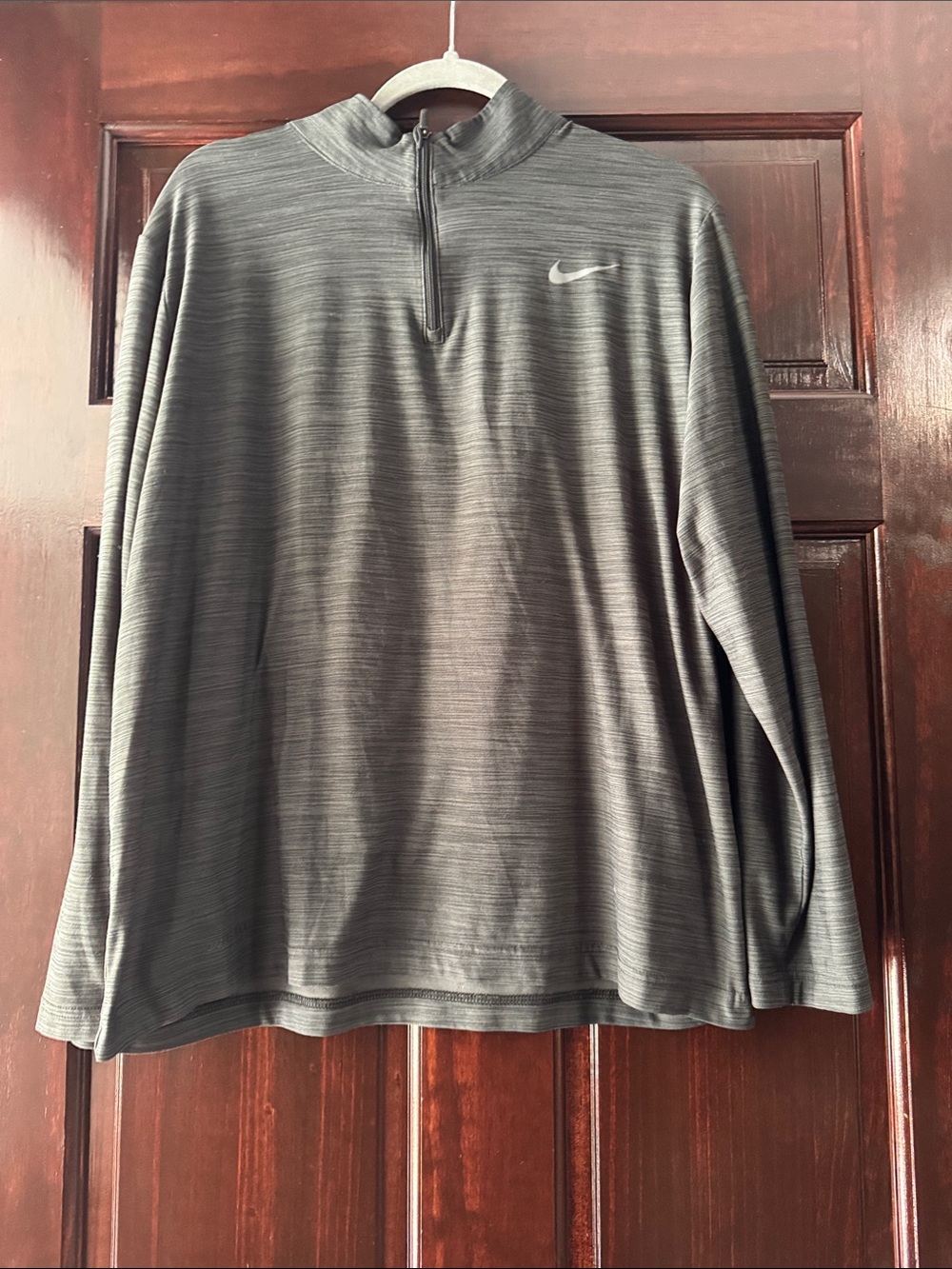 Nike Men’s Dark Heather Gray Quarter-Zip Pullover